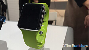 多款國(guó)產(chǎn)智能手表亮相CES遭英媒狠批：純抄蘋果 Apple Watch 山寨蘋果手表 CES2015 熱點(diǎn)動(dòng)態(tài)  第3張