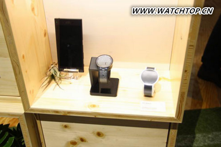 又該充值了？索尼IFA展出FES Watch U智能手表