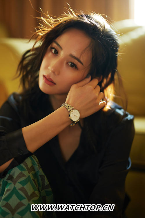 EMPORIO ARMANI品牌摯友張鈞甯優(yōu)雅亮相京東鐘表之夜活動(dòng) EMPORIO ARMANI 張鈞甯 行業(yè)資訊  第6張